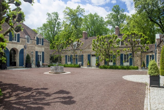 Burch Family Puts Linden Hall on the Market for $ in Time for US Open  - Philadelphia Magazine