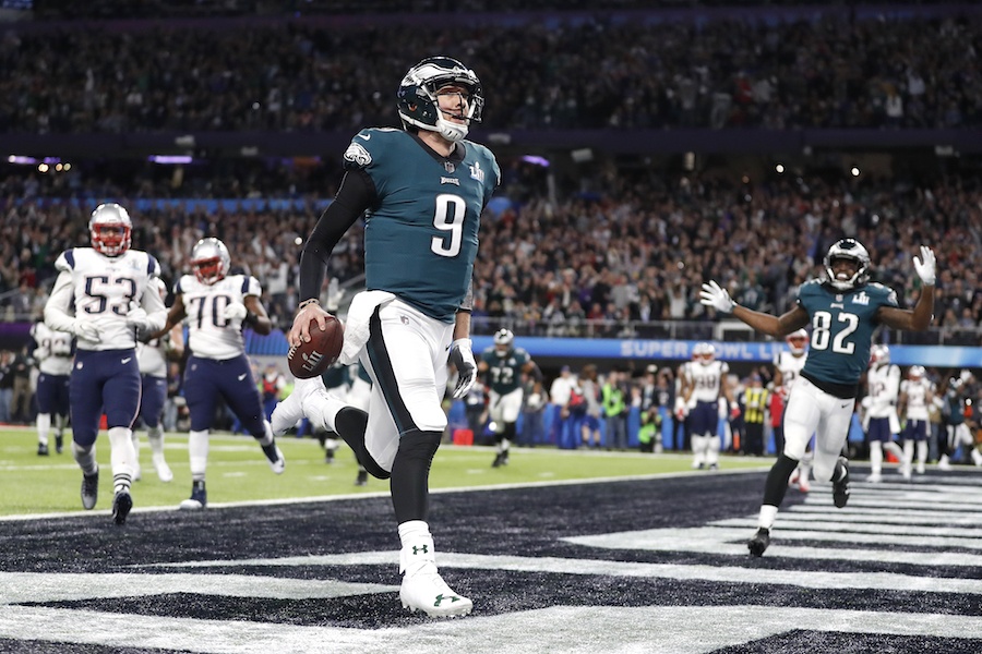 Eagles don't use franchise tag on Nick Foles, officially part ways