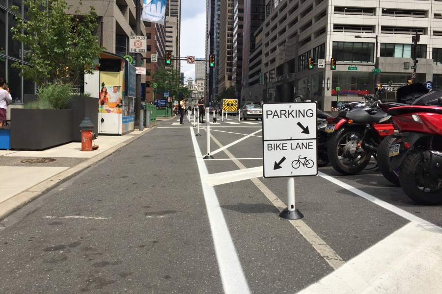 protected bicycle lanes