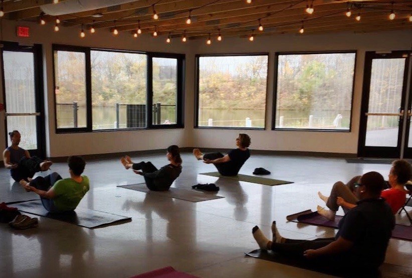 These Discovery Center Free Yoga Classes Offer Gorgeous Views