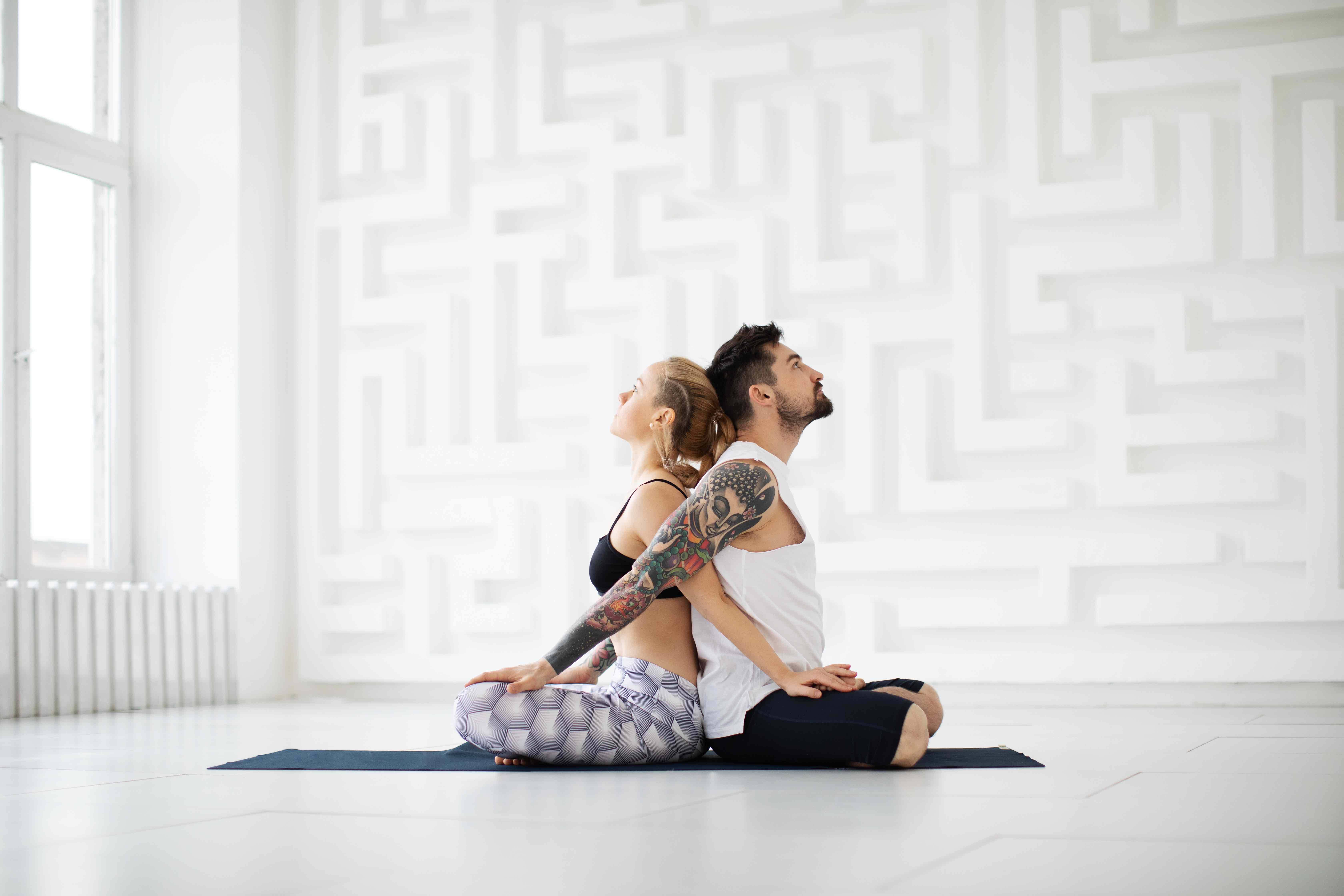 10 Places to Try Partner Yoga Around Philly This Valentine's Day