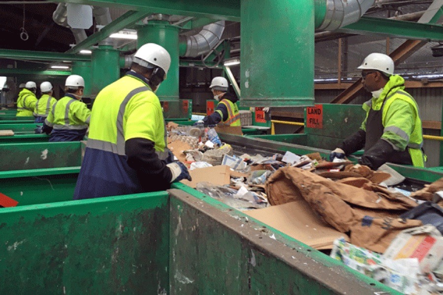 https://www.phillymag.com/wp-content/uploads/sites/3/2019/04/recycling-featured.jpg