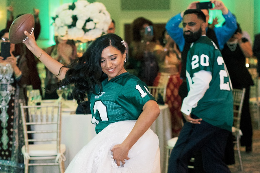 This Couple Wore Just Married Eagles Jerseys at Their Wedding
